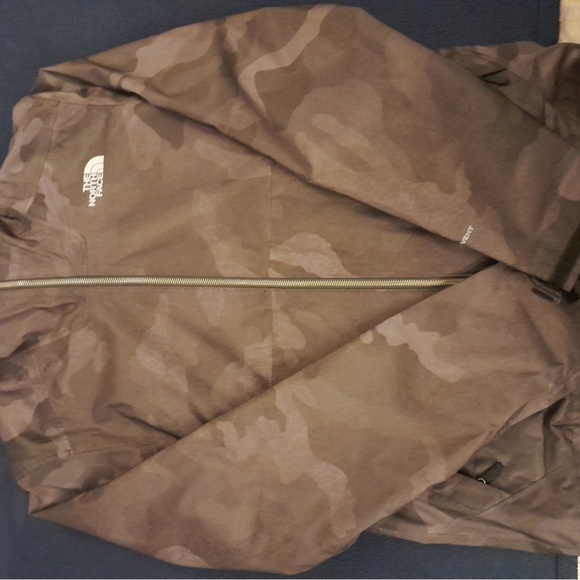 Men’s North Face Water Resistant Windbreaker Small - Picture 6 of 6